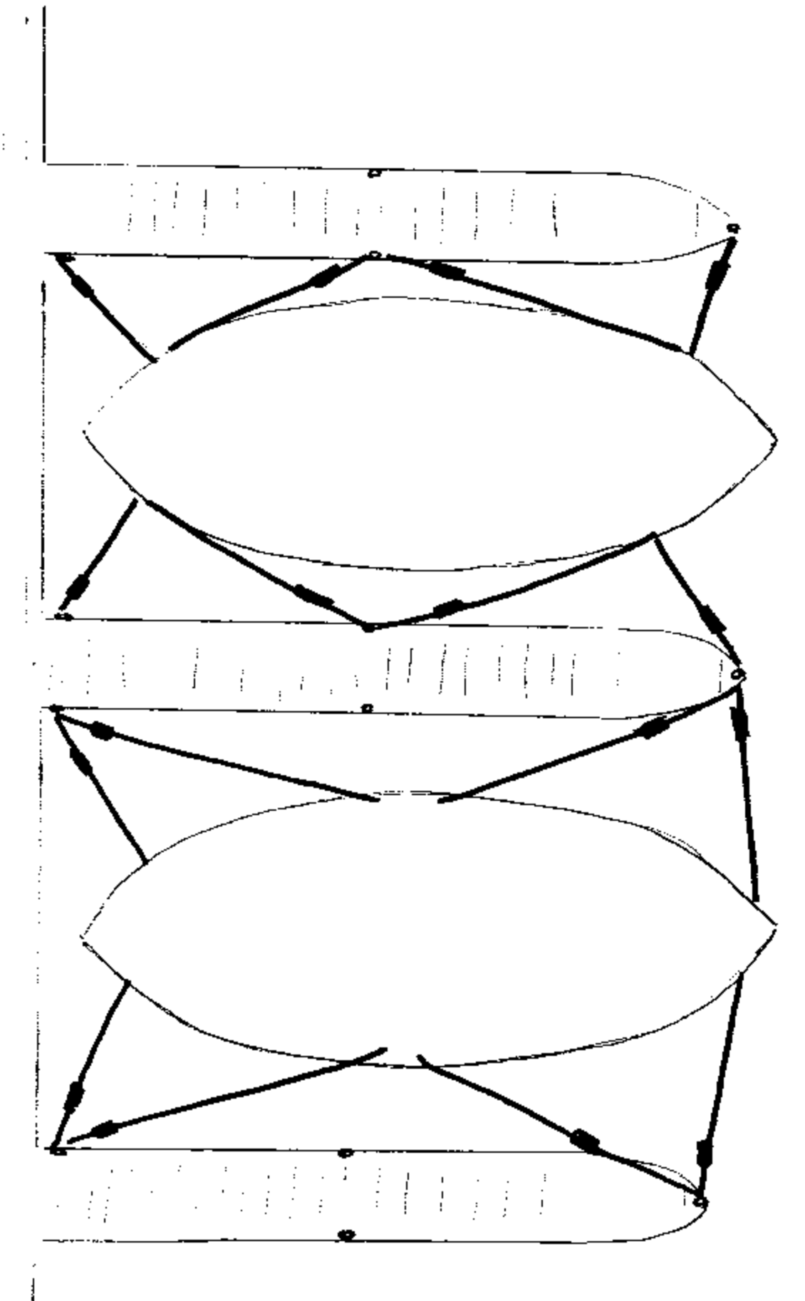 Skisse av to båter fortøyd i krysstau